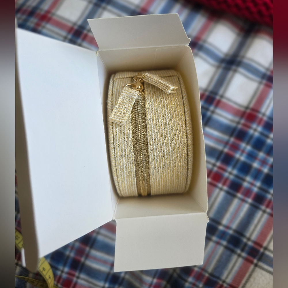 Dior Gold Jewelry Box and Sample Set - Picture 8 of 12